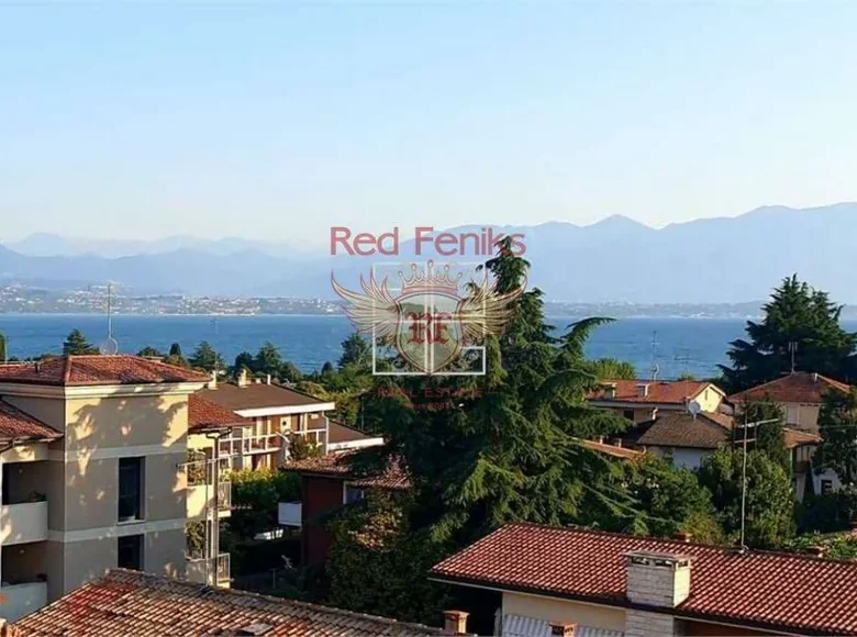 Wohnung 4 zimmer 210 m² Desenzano del Garda, Italien