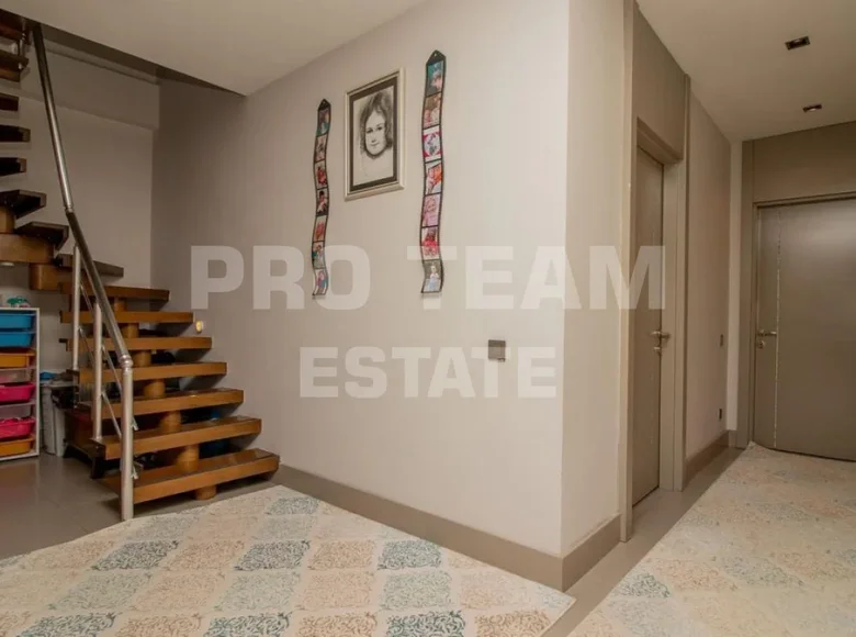 Penthouse 5 bedrooms 160 m² Konyaalti, Turkey