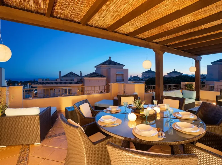 4 bedroom apartment 233 m² Ricmar, Spain