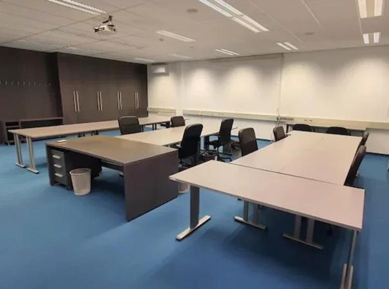 Büro 95 m² Upravna Enota Ljubljana, Slowenien