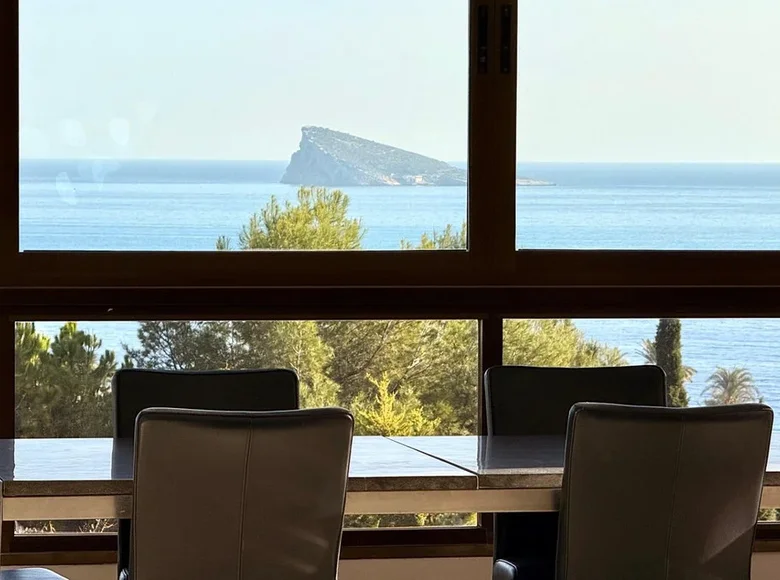 Mieszkanie 4 pokoi 194 m² Benidorm, Hiszpania