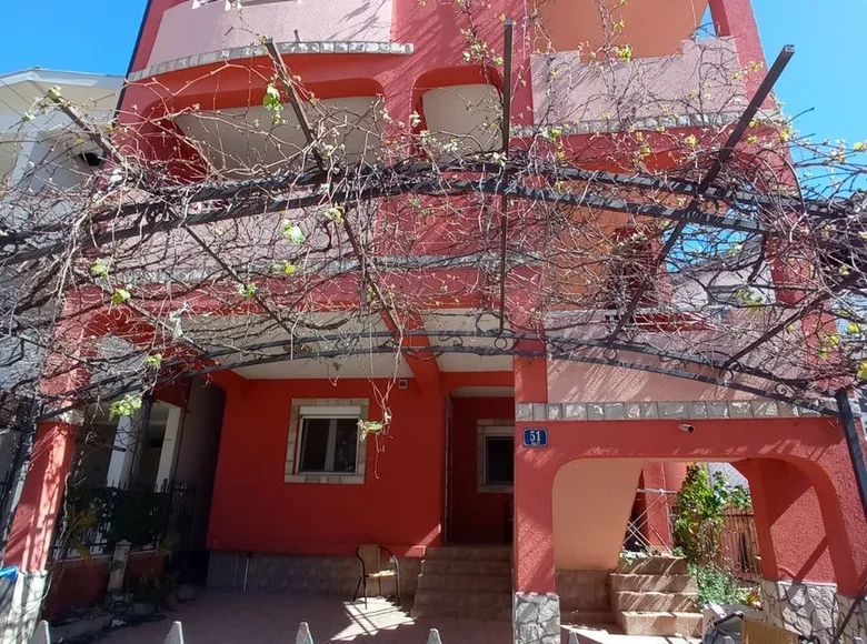 Dom 11 pokojów 320 m² Dobra Woda, Czarnogóra