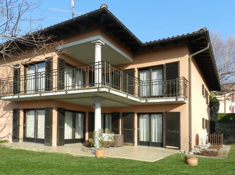 4 bedroom house 280 m² Lugano, Switzerland