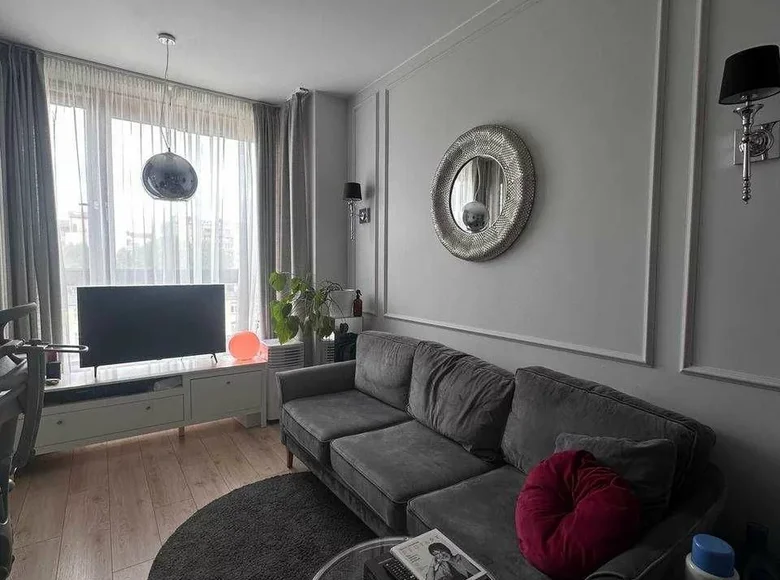 2 room apartment 40 m² in Warsaw, Poland