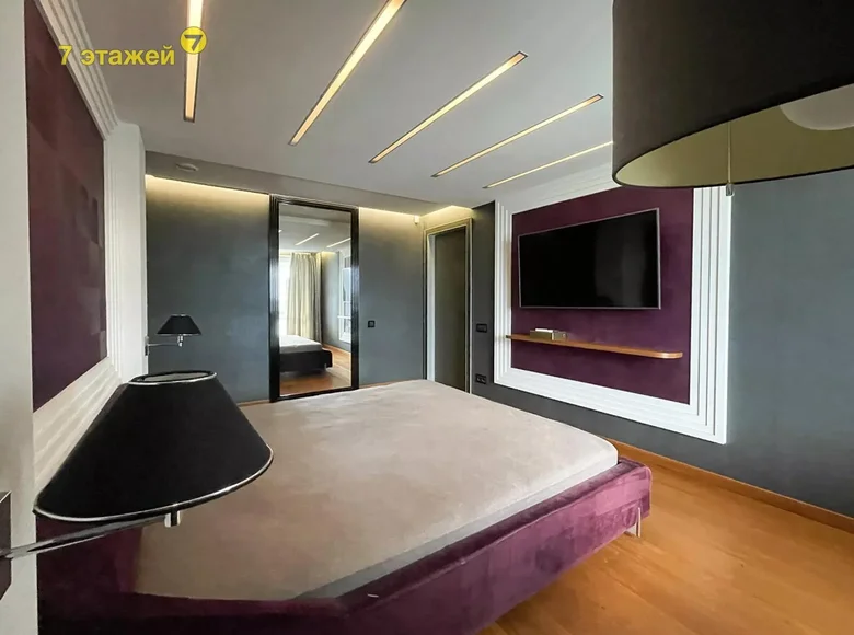 Mieszkanie 2 pokoi 68 m² Mińsk, Białoruś