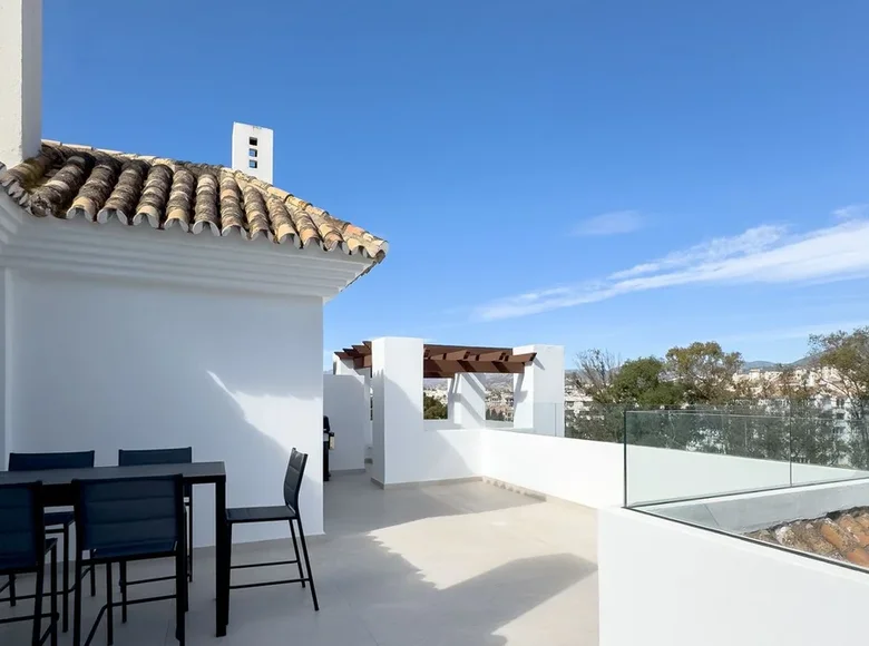Wohnung 2 Schlafzimmer 120 m² Marbella, Spanien