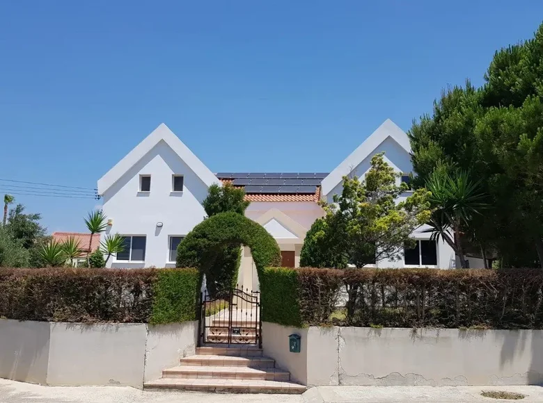 Casa 5 habitaciones  Pentakomo, Chipre