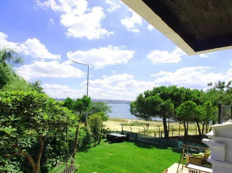 Villa 7 habitaciones 450 m² Bahcelievler Mahallesi, Turquía