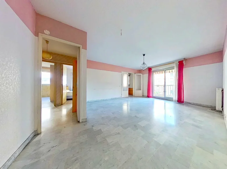 3 bedroom apartment 75 m² Nice, France