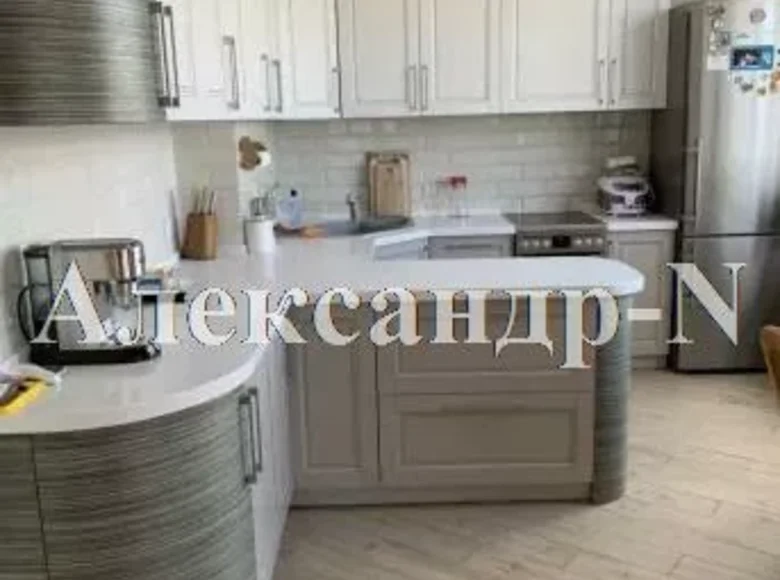 Mieszkanie 2 pokoi 85 m² Odessa, Ukraina