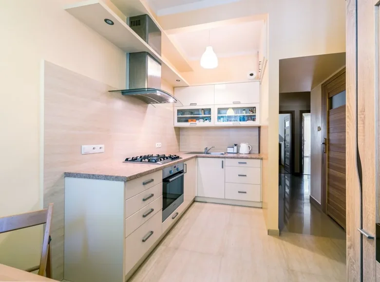 Квартира 2 комнаты 58 м² Варшава, Польша