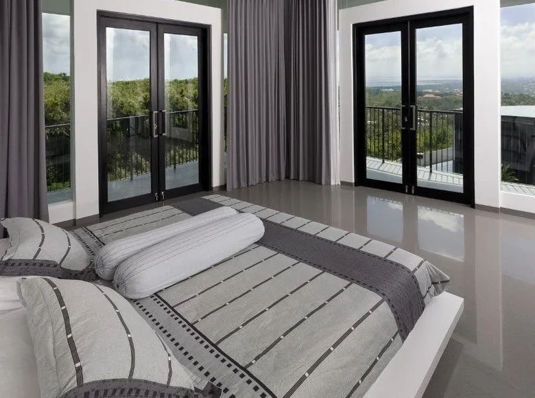 5-Schlafzimmer-Villa 800 m² Kutuh, Indonesien