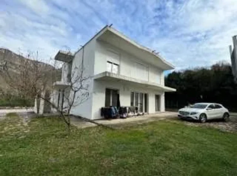 Maison 4 chambres 236 m² Herceg Novi, Monténégro