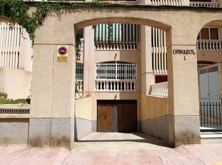Коммерческое помещение 28 м² Торревьеха, Испания