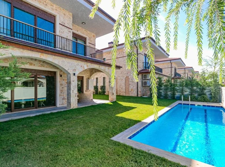 Вилла 5 спален 600 м² Муратпаша, Турция
