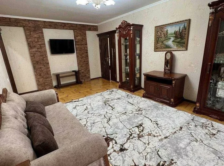 Kvartira 4 xonalar 120 m² Toshkentda