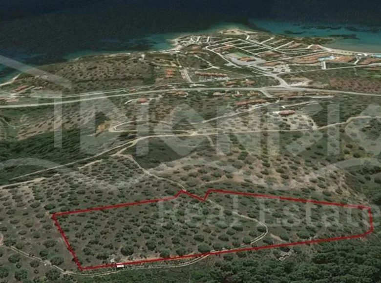 Земельные участки 18 629 м² Никити, Греция