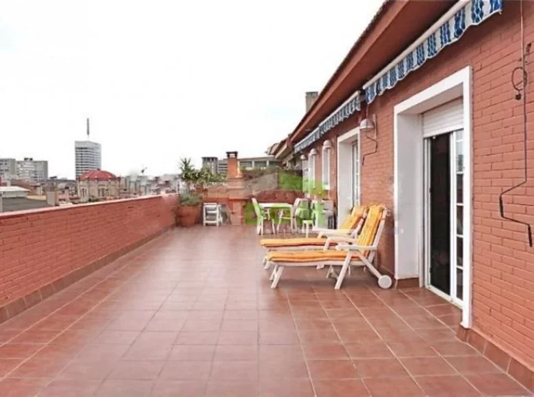 Wohnung 285 m² Barcelona, Spanien