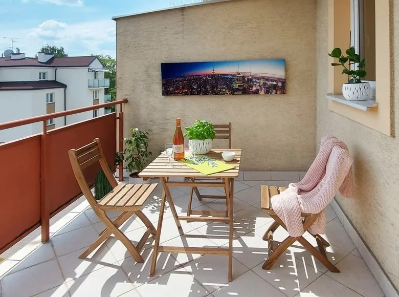 1 room apartment 40 m² in Warsaw, Poland