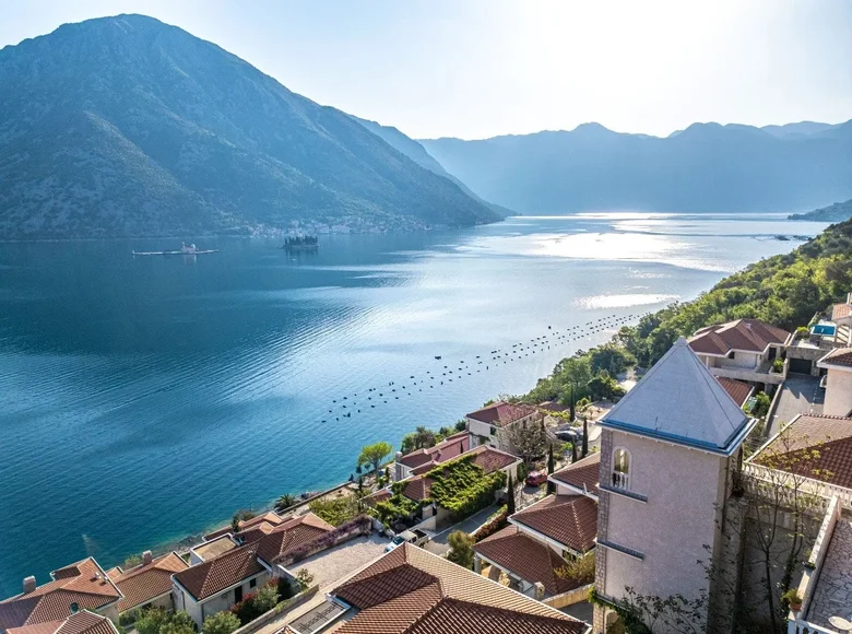 3 bedroom apartment 103 m² Kotor, Montenegro