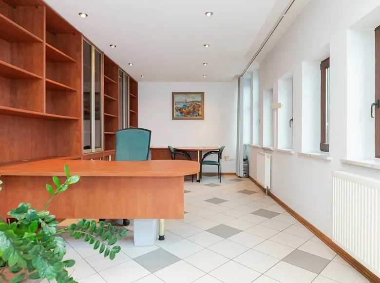 Commercial property 41 m² in Warsaw, Poland