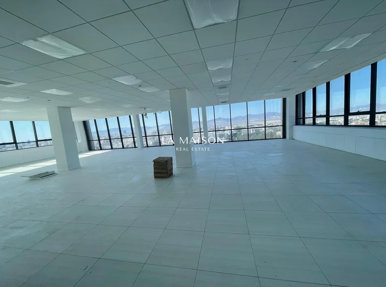 Office 927 m² in Nicosia District, Cyprus
