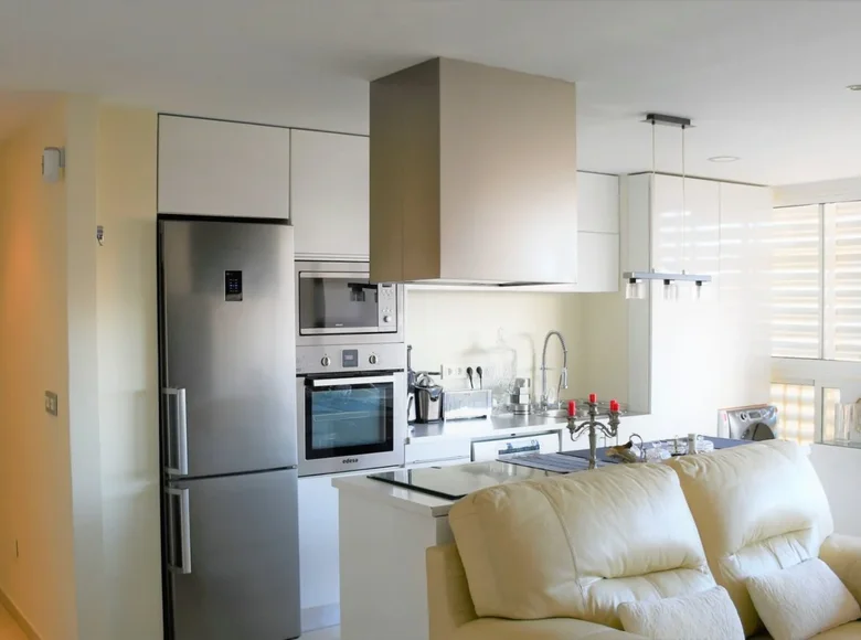 3 bedroom apartment 101 m² Izhevsk, Russia