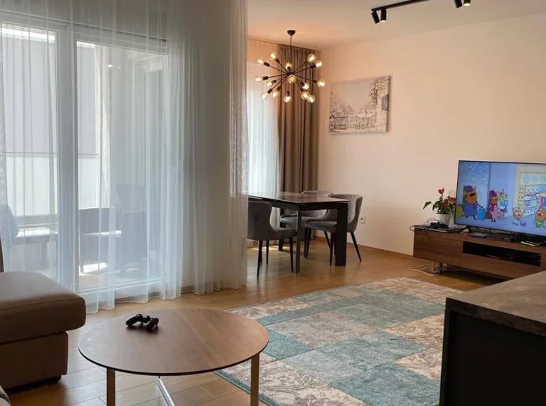 Mieszkanie 3 pokoi 97 m² Budva, Czarnogóra