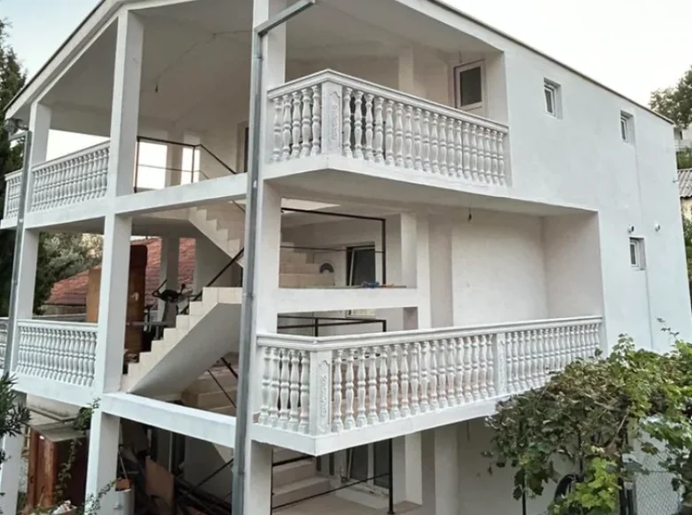 Haus 6 Schlafzimmer 200 m² Susanj, Montenegro