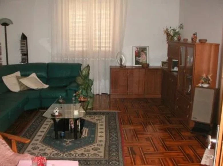 Wohnung 5 Zimmer 90 m² Terni, Italien