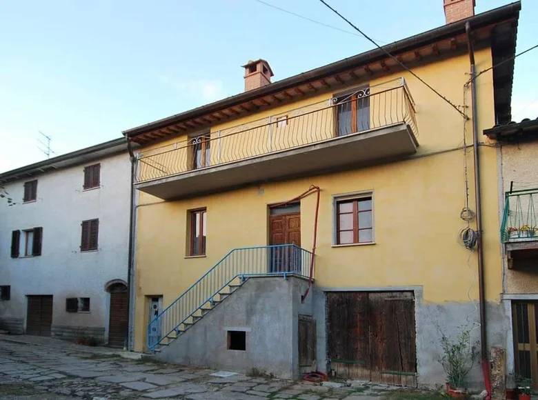 Revenue house 210 m² in Anghiari, Italy