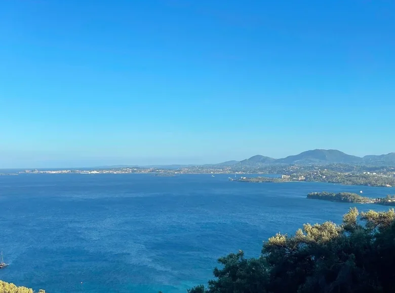 Land 1 room  Kato Agios Markos, Greece