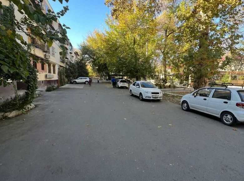 Kvartira 3 xonalar 70 m² Toshkentda