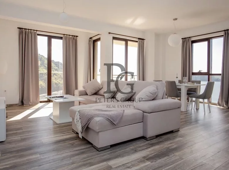 Penthouse 282 m² Rafailovici, Montenegro