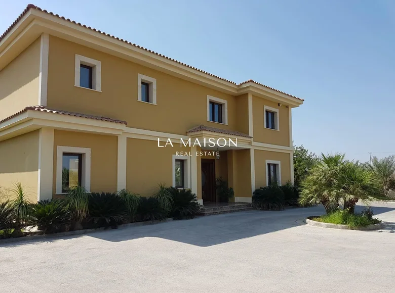 Casa 4 habitaciones 680 m² Agioi Trimithias, Chipre