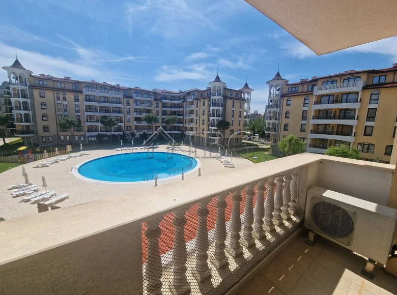 Квартира 2 комнаты 57 м² Несебр, Болгария
