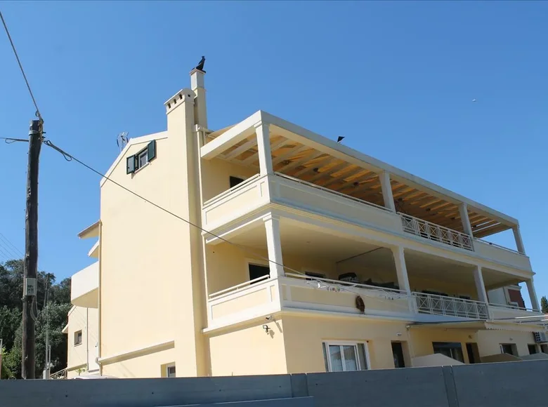 1 bedroom apartment 105 m² Analipsi, Greece