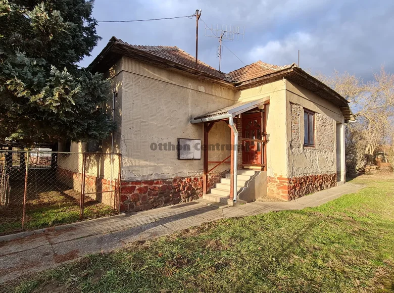 3 room house 120 m² Tolna, Hungary