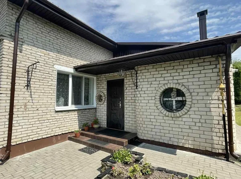 Haus 96 m² Nawahrudak, Belarus