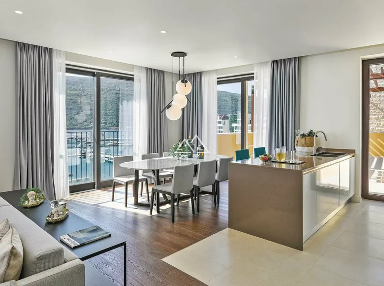 Apartamento 3 habitaciones 133 m² Herceg Novi, Montenegro