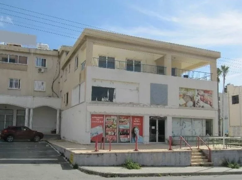 Магазин 1 818 м² Пафос, Кипр