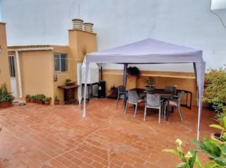 Mieszkanie 3 pokoi 104 m² Marbella, Hiszpania