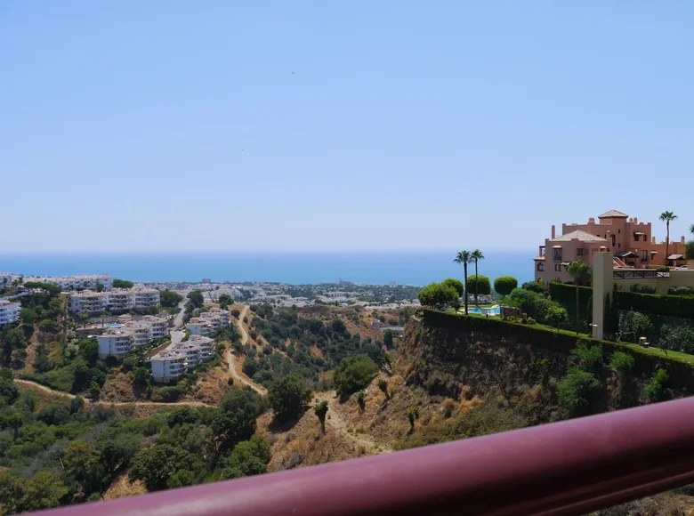 Mieszkanie 2 pokoi 120 m² Mijas, Hiszpania