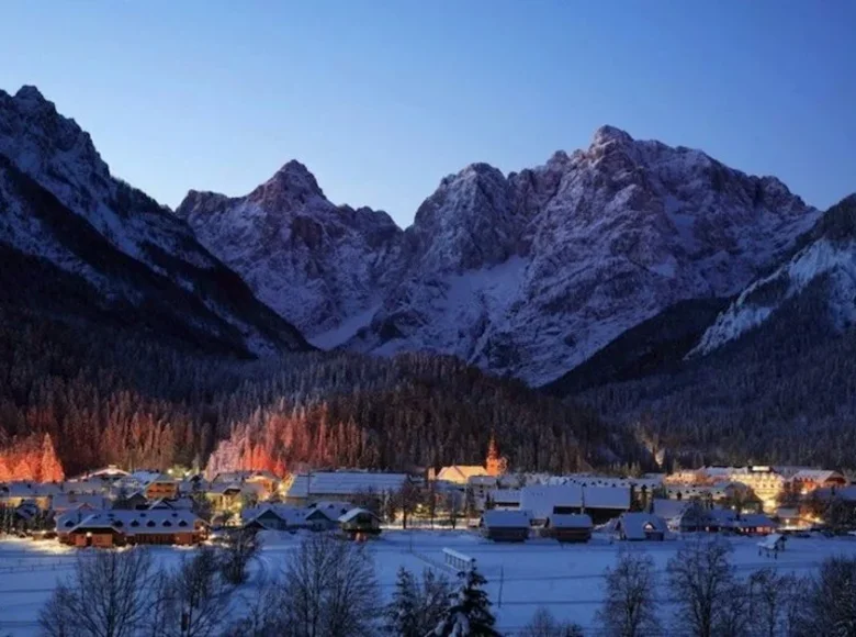 Hotel 700 m² en Kranjska Gora, Eslovenia