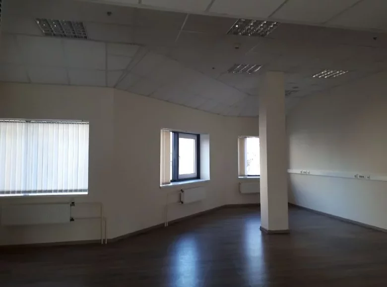 Office 1 685 m² in Central Administrative Okrug, Russia