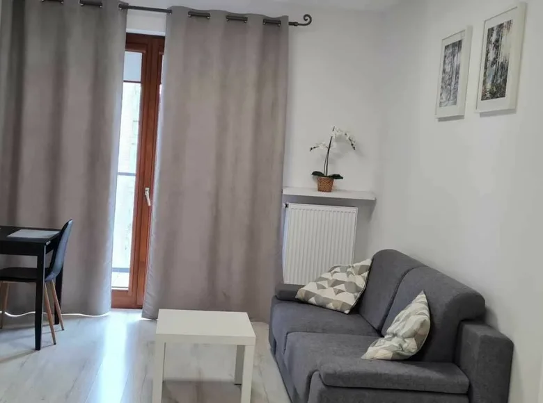 1 room apartment 32 m² in Warsaw, Poland