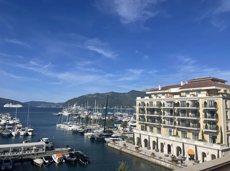 Wohnung 2 zimmer 74 m² Tivat, Montenegro