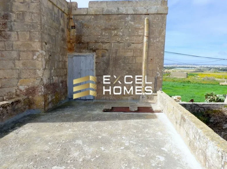 Maison 4 chambres  Mqabba, Malte