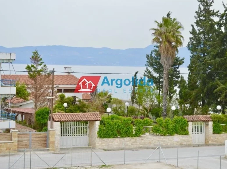 Commercial property 48 m² in Peloponnese Region, Greece