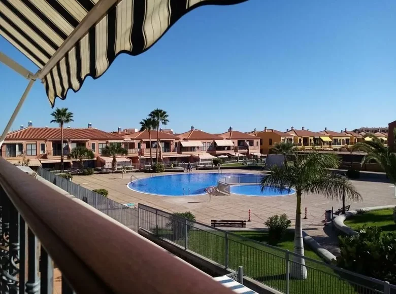 3 bedroom apartment 90 m² Arona, Spain